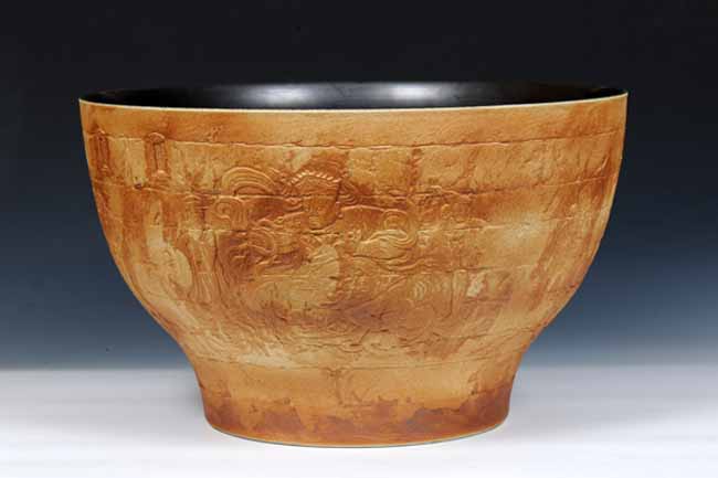 �⏊���漮ɽ�|�ĵ���ˇ�����Ʒ�������������� һ��������ʮ�����ڽ���Ƽ�l(xi��ng)��һ�Ű������Į��I(y��)��ԭ�p�����V�ݹ�ˇ���g(sh��)�W(xu��)У��ˇ�L�����I(y��)���F(xi��n)ϵ�Ї���ˇ���g(sh��)�f(xi��)�����T���ߎX��ˇ�f(xi��)�����T����ī����ԺԺ�����p������������ˇ�g(sh��)�W(xu��)ί��ί�T���@�á���ʥ��ˇ�g(sh��)�ҷQ̖��

������ˇ�ҽ⏊�����L�մ��b��㮋����Ʒ������ɫ�������������ֱ��F(xi��n)�Ř��׾���L(f��ng)�����\˼��(g��u)����������׾���⾳�_韶��������Н��Ҷ��������H�������Ϣ�͌����^��Ȥ��ע����Ʒ��������h����Ȥ�Ե������v��؞��֔�����ˌ�ζ�������մ�ˇ�g(sh��)ʮ����������^���c�W(xu��)��(x��)�Ļ��A(ch��)�ϑ{���Լ����`�����_��(chu��ng)�ˌ����Լ���һ�K�մ����硣�硰���ݡ�ϵ���������ϵ������ѩ����ϵ��������퍡�ϵ������ʯ�ߡ�ϵ��������͵Ă����L(f��ng)���L���܌W(xu��)�����ھ�һ��������Ʒ�����ݡ�����ձ����ͬF(xi��n)�����g(sh��)�^���Ŷ����ٶ����p������Ո���ձ��W(xu��)��(x��)��������
    
�ڄ�(chu��ng)�������մɱڮ����棬Ҳ���µ�������������u��ί��d��(chu��ng)���ˡ��vʷ���x�������յ��v�w�����ڬF(xi��n)����ˇ��̽����������������Ї����y(t��ng)�Ļ����܌W(xu��)��˼�룬�Aע���մɲ��|(zh��)��ʹ֮���w�F(xi��n)�������Ї������Ű�����Ʒ���ƍ��ĉ����@���ձ��e�k�ā��޹�ˇչ�Ĺ�ˇ�؄e�p�����������ʮ��������������@�еĽY(ji��)�����у�ͯ�����森����ɐ۵�ζ����(chu��ng)���ȫ�µļ��Н��������L(f��ng)�����ЬF(xi��n)���еă�ͯ�������ھŰ����Є�(chu��ng)���˴��͹��P���������ӈD���@���к౭��ȫ�����ڴ�ِ��(y��u)�㪄�������x            ......  Ԕ����rՈ�c���^��